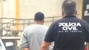 Motociclista preso por estupro em Meriti é investigado por ataques contra crianças na Baixada