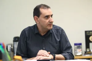“Nepotismo afetivo” prefeito e investigado por nomeação de amante para cargo publico