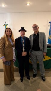 Clube Militar realiza almoço para aniversariantes do mês e promove palestra sobre oratória