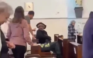 Homem detido por se masturbar em igreja é flagrado durante missa