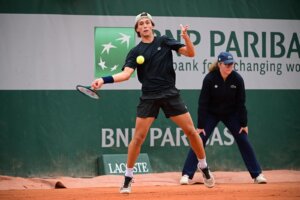 Leonardo Storck é superado por favorito Guto Miguel na semi Roland Garros e encerra campanha histórica