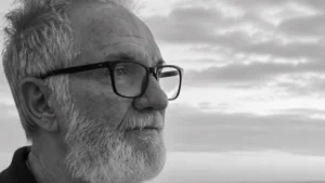 Escritor Raimundo Carrero morre aos 78 anos no Recife