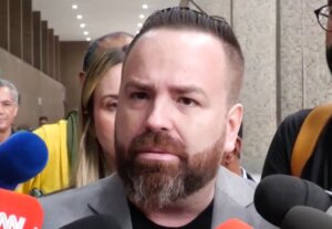 “Mataram meu filho pela segunda vez”