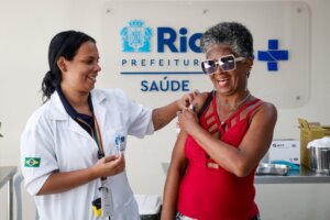 Prefeitura do Rio prorroga campanha de vacinação contra a gripe