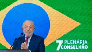 “Educação não tem limite para se fazer investimentos”, diz Lula ao inaugurar dez novos campi de institutos federais pelo Brasil