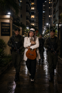 O Cantador de Histórias: A única operação militar em que minha arma era um violão