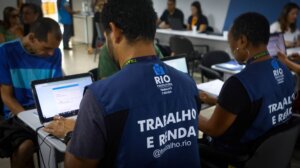 Prefeitura do Rio anuncia 774 vagas de emprego, com destaque para oportunidades sem experiência