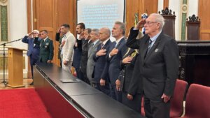 “O mar leva, o mar traz” homenageia personalidades e celebra quem transforma a sociedade