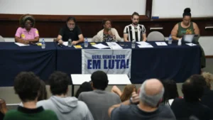 Técnicos da Uerj Mantêm Greve Após Fim da Paralisação Docente, Cobram Retomada de Auxílios