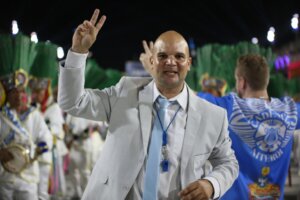 Mestre Demétrius retorna ao comando da bateria da Acadêmicos de Niterói