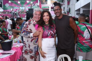 Comunidade Mangueirense solta a voz e classifca o samba 3 para a próxima fase