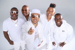 Nesta sexta-feira (21), pela primeira vez no Casarão do Firmino, grupo Molejo promete muito pagode das antigas na Lapa