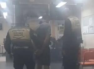 Homem é preso em flagrante perseguindo ex-namorada em estação do BRT na Taquara