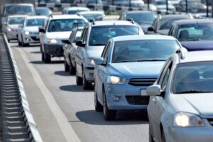 Seguro de carro na Zona Oeste custa 105,7% mais que na Zona Sul do Rio