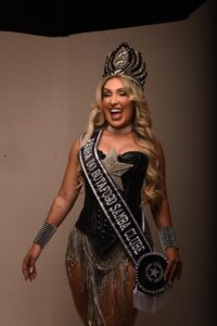 Rayara Amaral será coroada Rainha do Botafogo Samba Clube em lançamento do samba-enredo no Engenhão