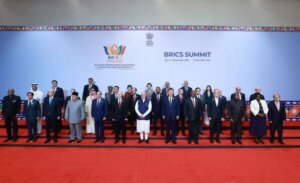 Comércio de serviços: novo elo para o desenvolvimento sustentável e de alta qualidade do BRICS