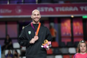 Professor de caratê da Vila Olímpica do Mato Alto conquista bronze nos Jogos Sul-Americanos de Santa Fé, na Argentina