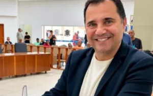 Governo do RJ afasta PMs após morte de secretário de Queimados