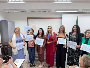 Tarde de letras, de afetos e de posses na Associação de Jornalistas e Escritoras do Brasil