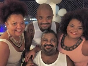 Neste domingo (11), véspera de feriado, Flora Cruz realiza a 2a Edição do evento “Para Declarar Minha Saudade”, em homenagem a Arlindo Cruz no Casarão do Firmino