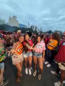 Rayane Dumont participa do movimento “O Samba Não Se Cala” e reforça a importância da resistência e dos direitos sociais